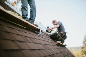 Local Roofers in Van Horne, IA